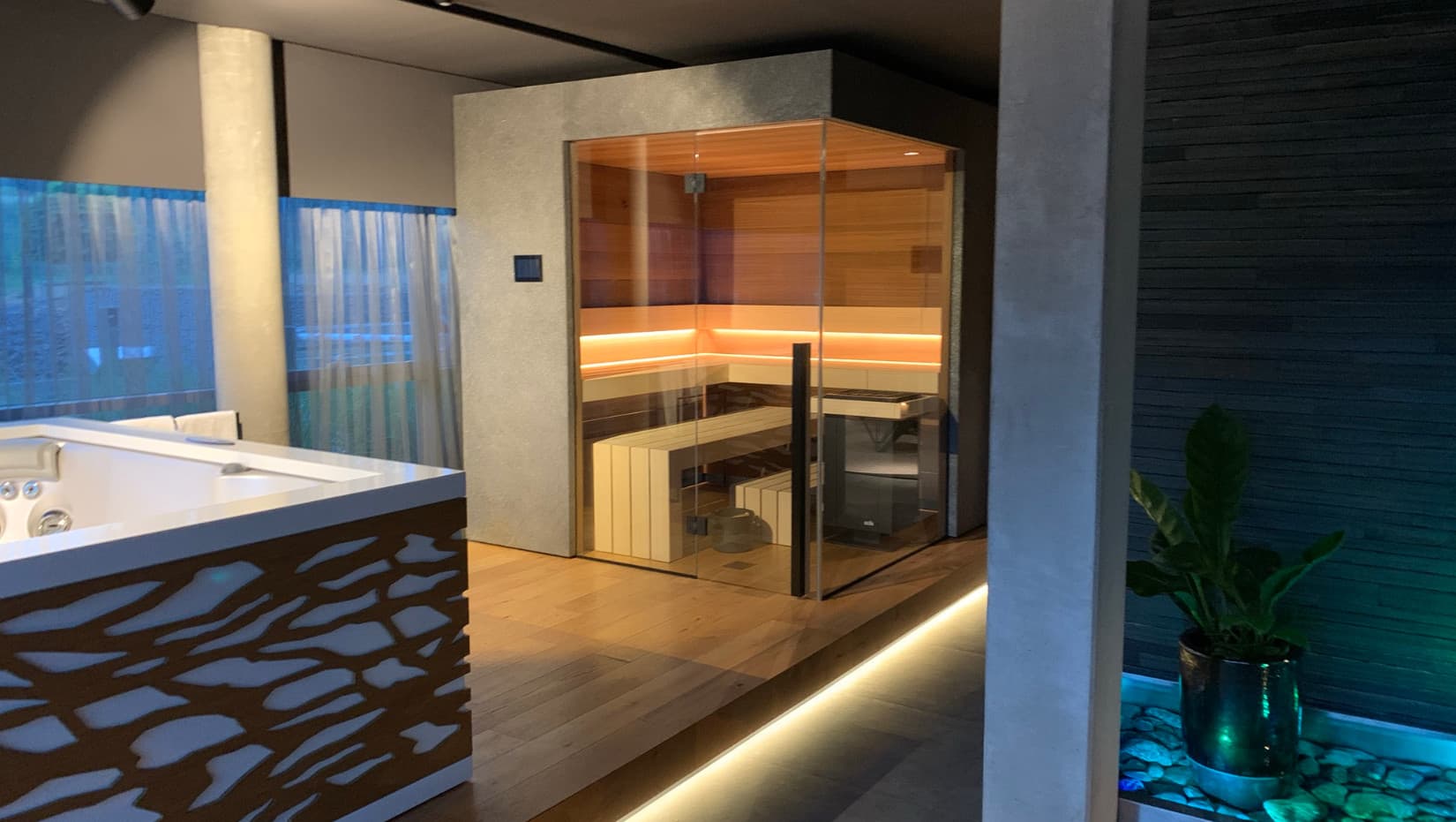 Modern interior showroom IMAGINOX with saunas & spas