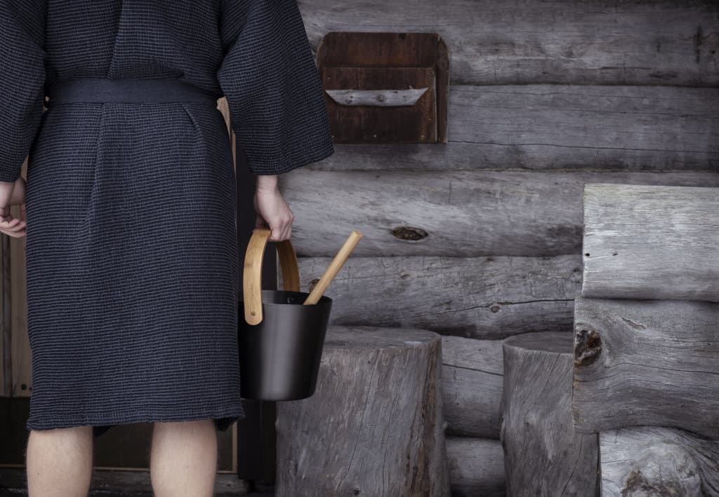 Preparing for a sauna rituals