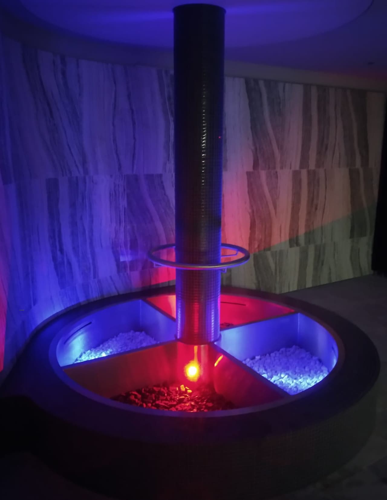 Kneipp bath with lighting