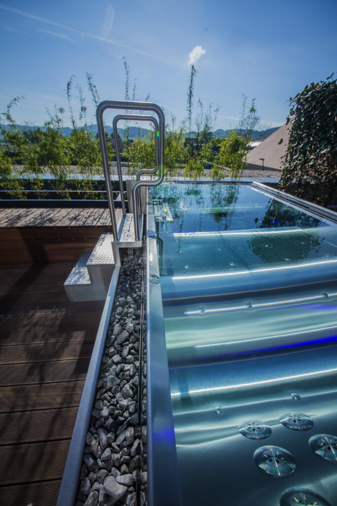 Stainless steel whirlpool IMAGINOX with modern design