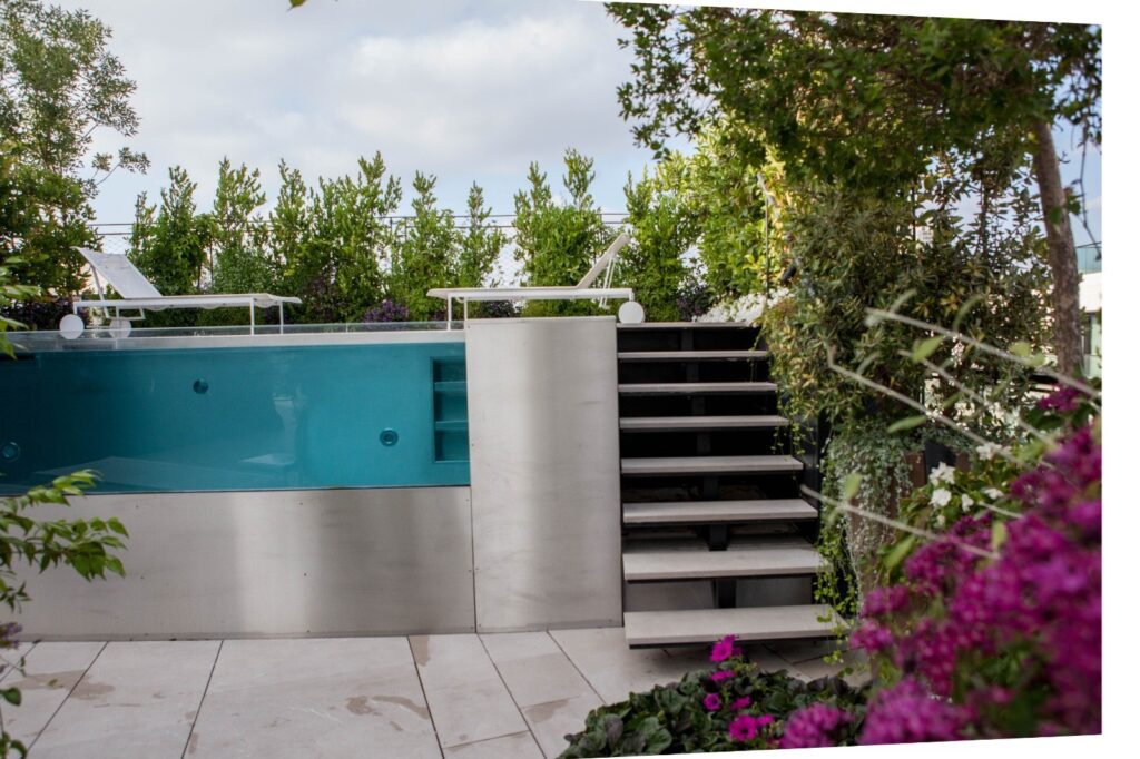 Infinity pool by IMAGINOX