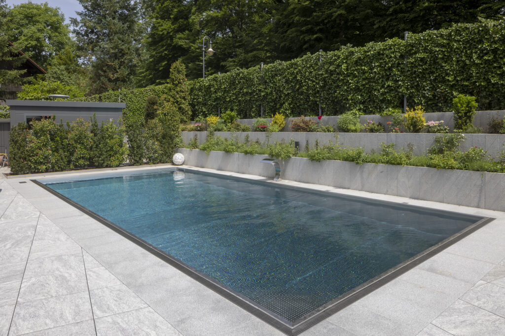 Luxury skimmer stainless steel pool